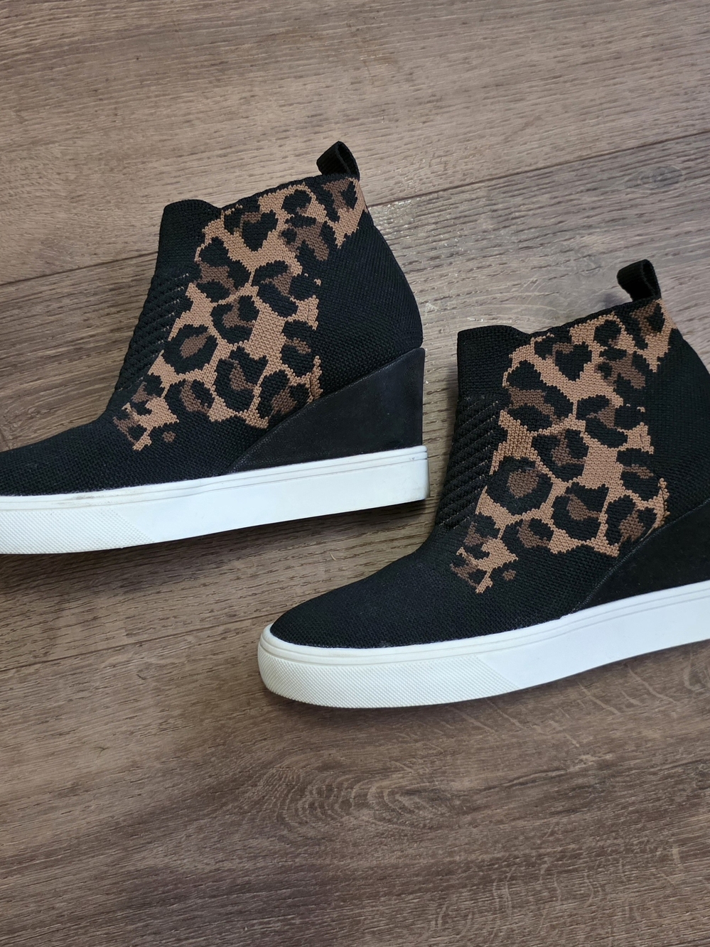 MIA Leopard Print Wedge Sneakers Black Brown Women’s Size 6